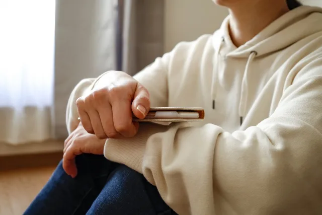 引きこもりの家族を葬儀に参列させるには？