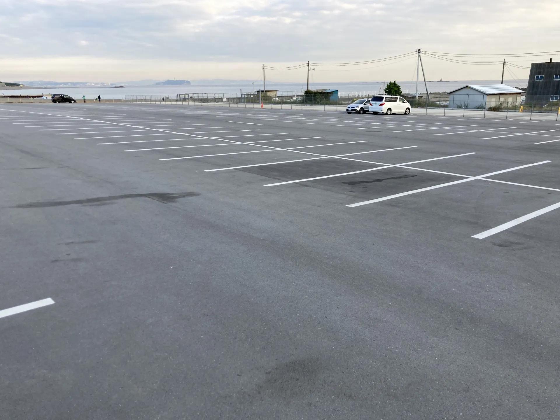 やすらぎ会館に駐車場はありますか？